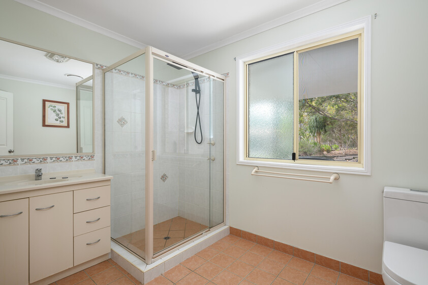 Private 5 acre Lifestyle Property with Pool, Shed & Excellent Infrastructure