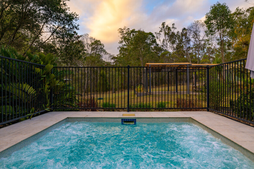 Private 5 acre Lifestyle Property with Pool, Shed & Excellent Infrastructure