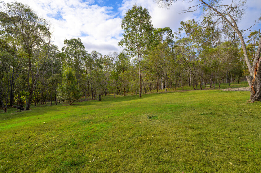 Private 5 acre Lifestyle Property with Pool, Shed & Excellent Infrastructure