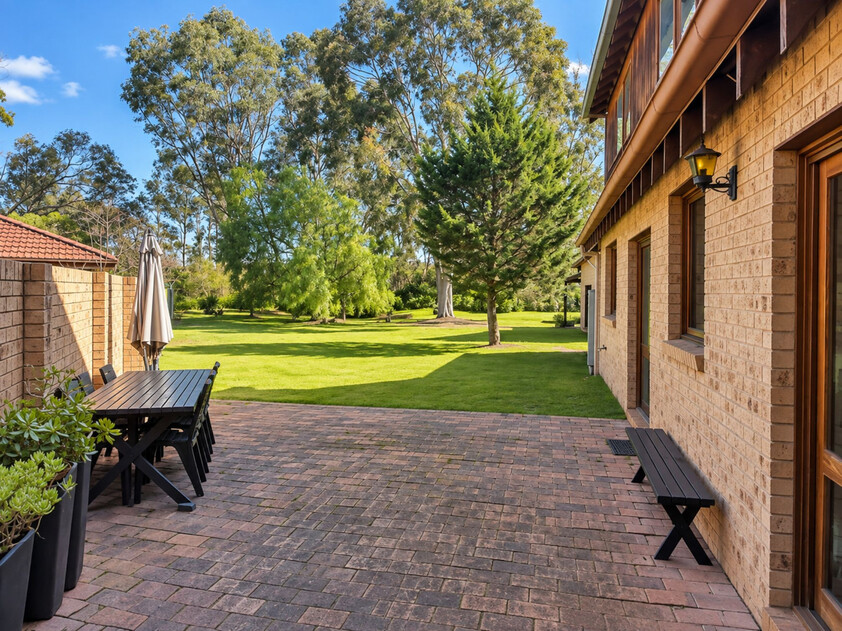 Architecturally Designed Chalet Style Home on Approx. 1,300m²