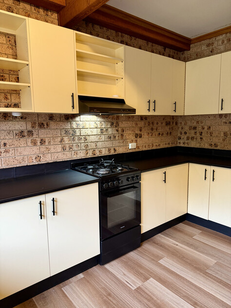 Architecturally Designed Chalet Style Home on Approx. 1,300m²