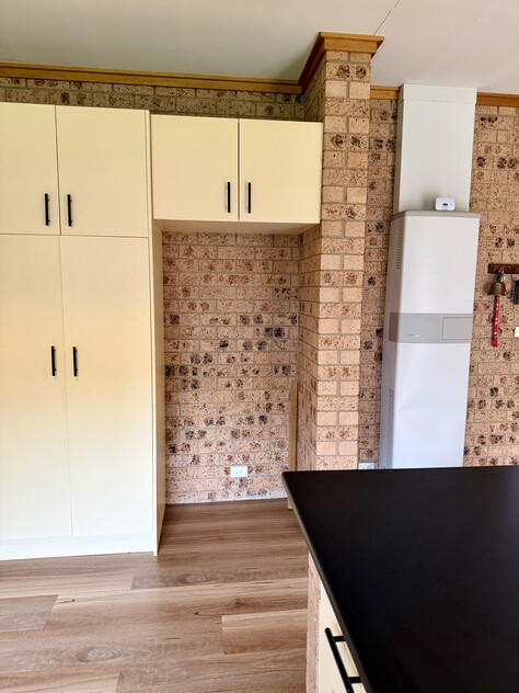 Architecturally Designed Chalet Style Home on Approx. 1,300m²