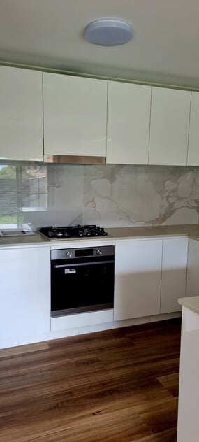 Modern 3 bedroom 3 bathroom townhouse in a popular estate for rent