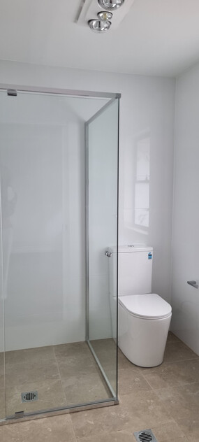 Modern 3 bedroom 3 bathroom townhouse in a popular estate for rent