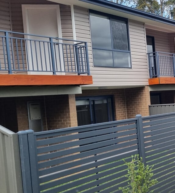 Modern 3 bedroom 3 bathroom townhouse in a popular estate for rent