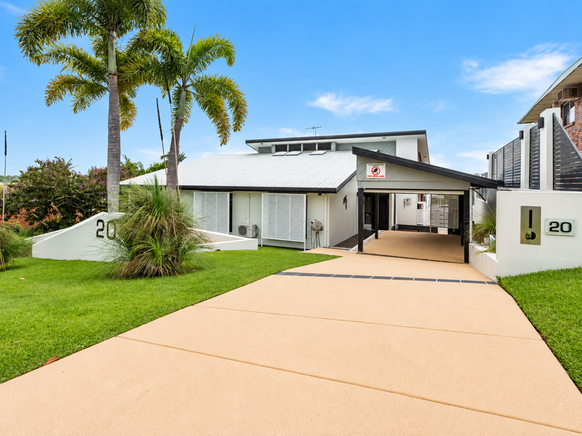 Spacious dual living residence with pool views and an enviable lifestyle location