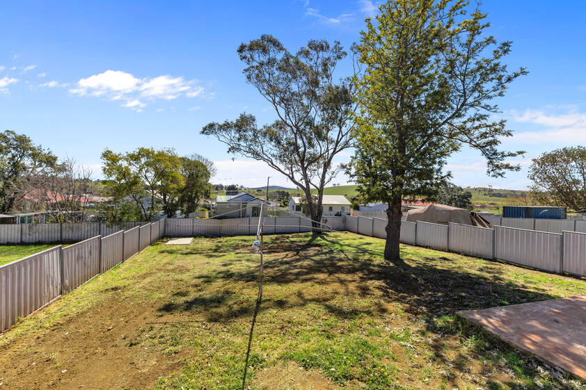 Move-In ready & beautifully renovated