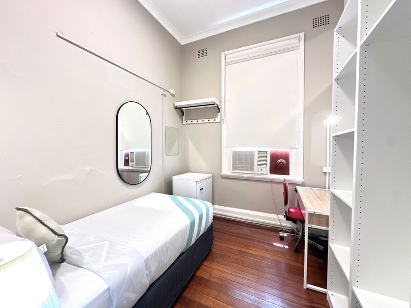 Haymarket - Prime Sydney Location - Cnr George St and Central Station