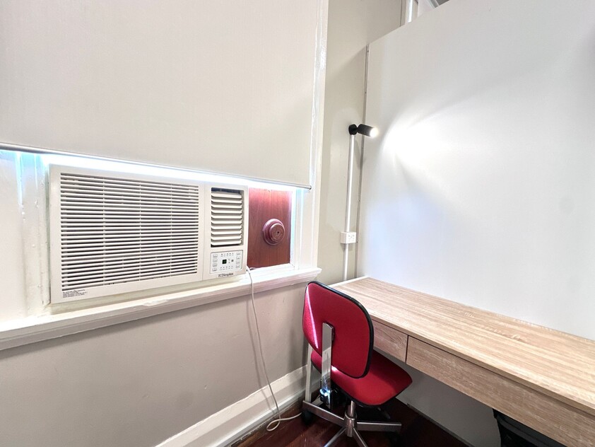 Haymarket - Prime Sydney Location - Cnr George St and Central Station