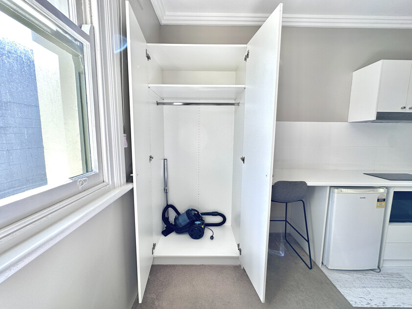 Modern Furnished Studio Units in Potts Point Move In Today!