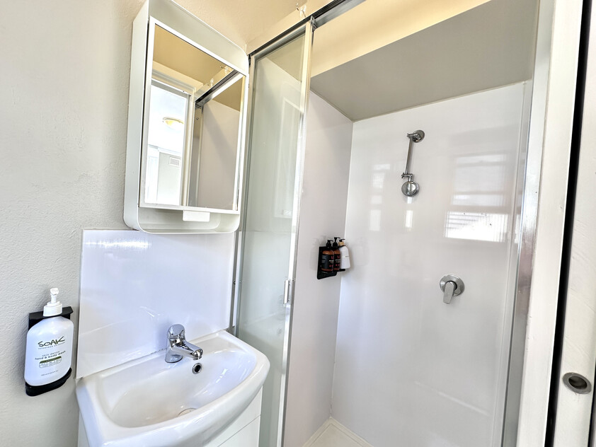 Modern Furnished Studio Units in Potts Point Move In Today!