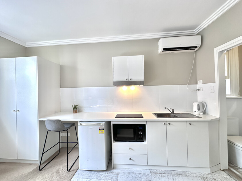 Modern Furnished Studio Units in Potts Point Move In Today!