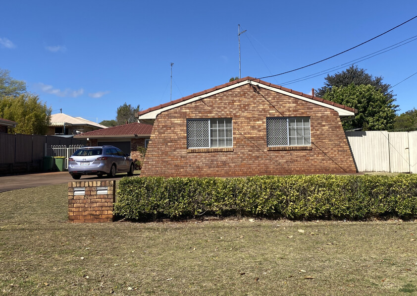 Rangeville Duplex Unit - 2 Bedrooms plus large rumpus room