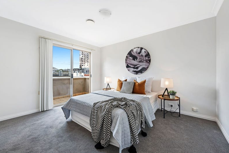 Modern 3-Bedroom Unit with Open Living in a Prime Location