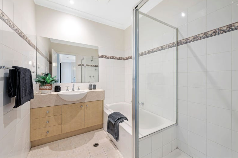 Modern 3-Bedroom Unit with Open Living in a Prime Location