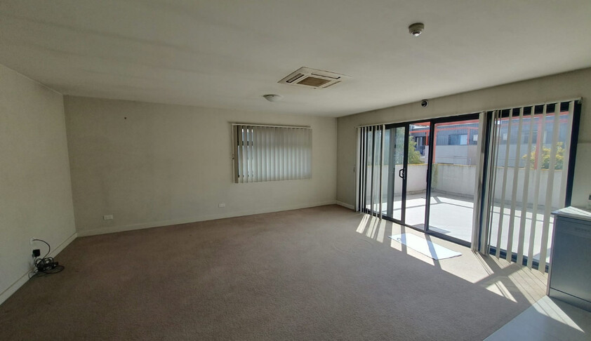 2 Bedroom Apartment with large terrace.