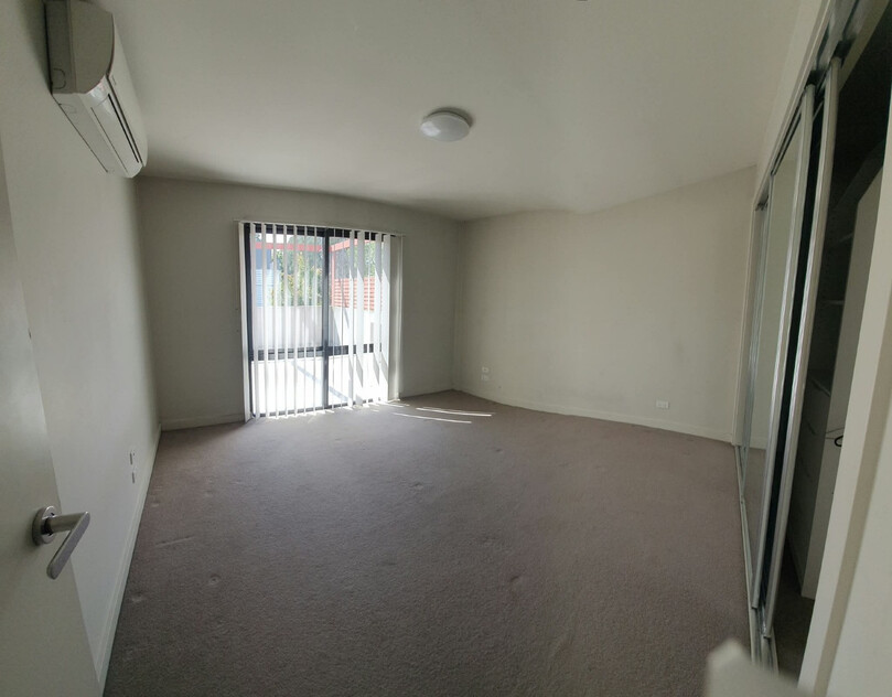 2 Bedroom Apartment with large terrace.
