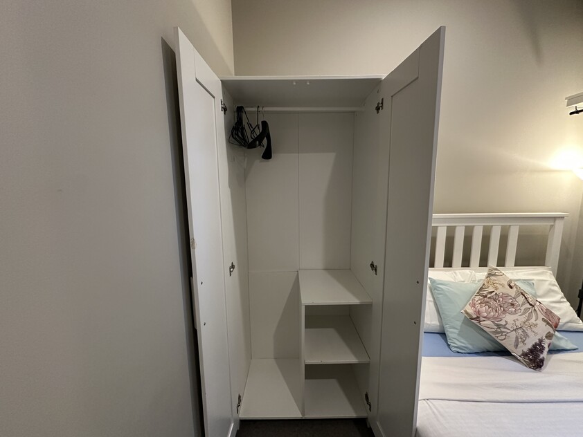 Private Room Walk to North Sydney Station and Greenwood Plaza in 8 Min