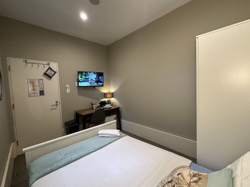 Private Room Walk to North Sydney Station and Greenwood Plaza in 8 Min