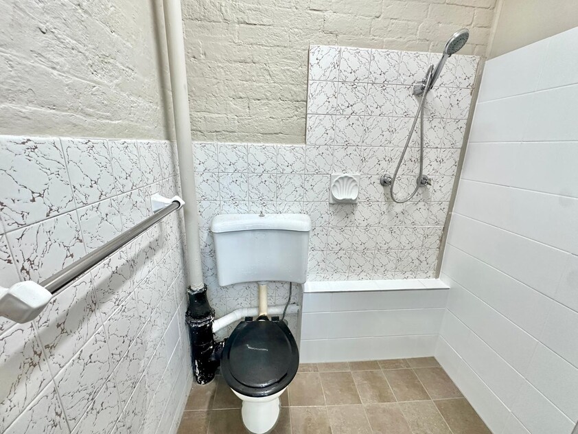 Room for Rent in the Heart of Oxford Street