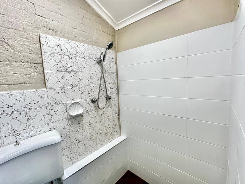 Room for Rent in the Heart of Oxford Street