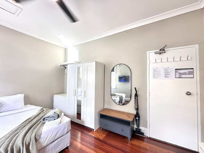 Haymarket - Prime Sydney Location - Cnr George St and Central Station