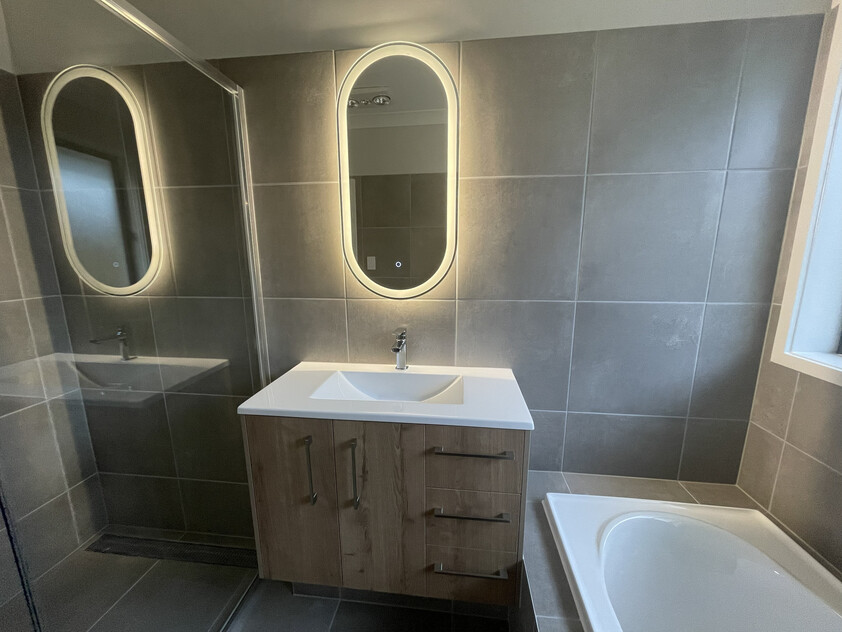 Pallara’s Premier Brand-New Home Privacy, Style & Comfort