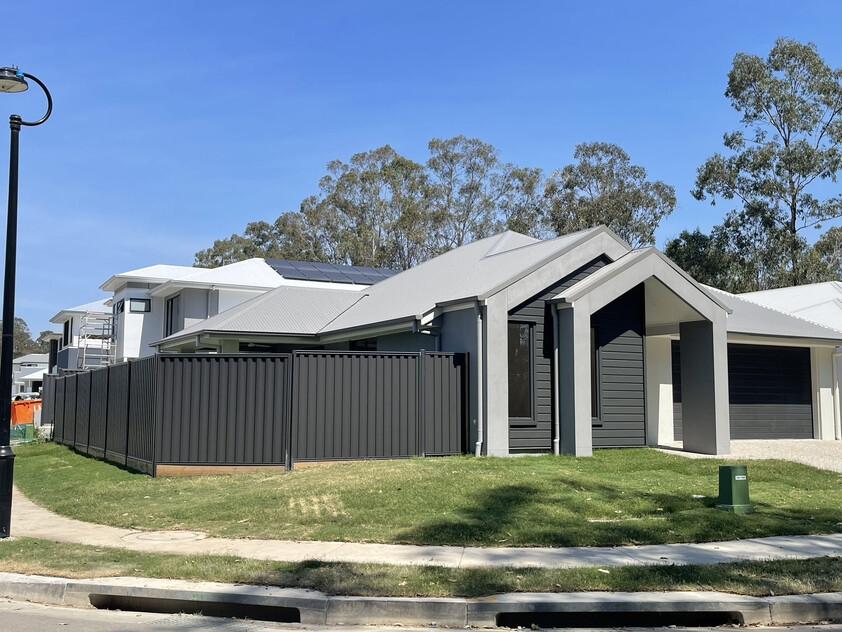 Pallara’s Premier Brand-New Home Privacy, Style & Comfort