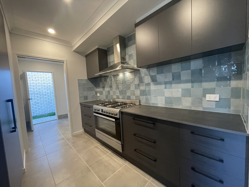 Pallara’s Premier Brand-New Home Privacy, Style & Comfort