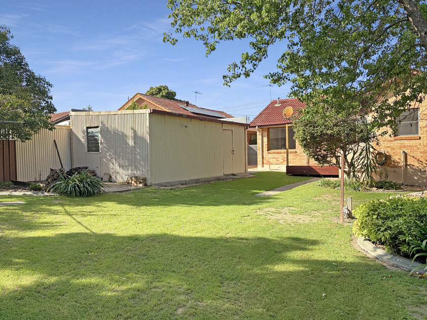 Sunlit Charm, Modern Style & Central Convenience...