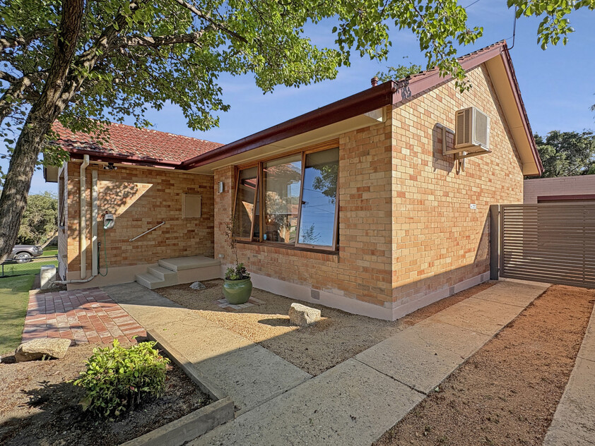 Turnkey Central Living — Nothing to Do!