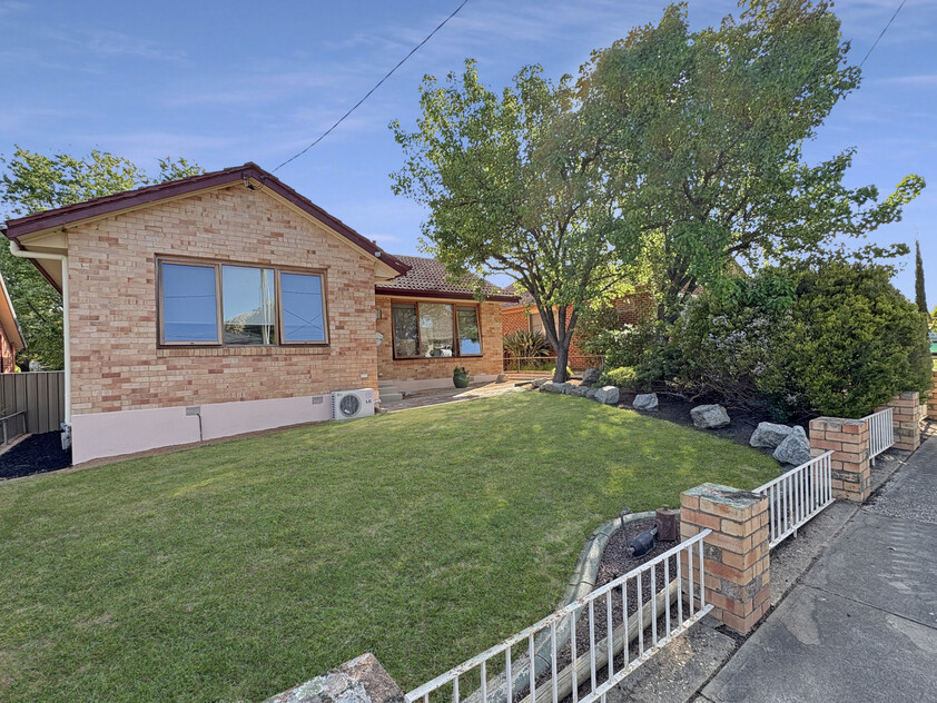Turnkey Central Living — Nothing to Do!