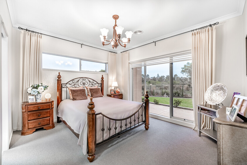 Rare 1,000sqm+ North-Facing Land - Wetland Park & Lake Lifestyle