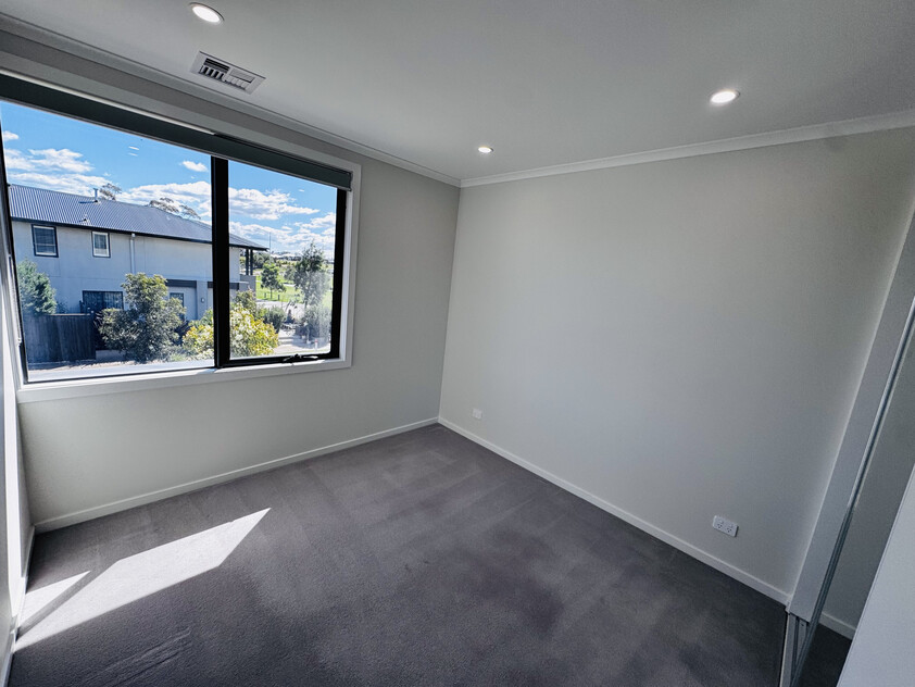Premium 4-bedroom + study 3-Bath family home | Pet-friendly | Low-maintenance living | Veggie garden | Convenient location