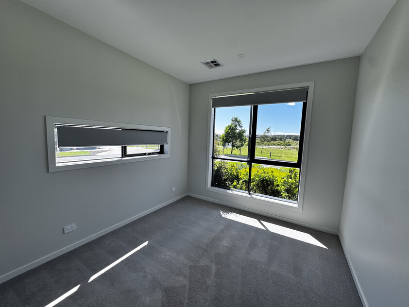 Premium 4-bedroom + study 3-Bath family home | Pet-friendly | Low-maintenance living | Veggie garden | Convenient location