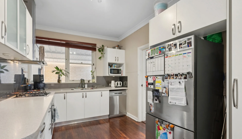 Fully furnished - close to city & airport