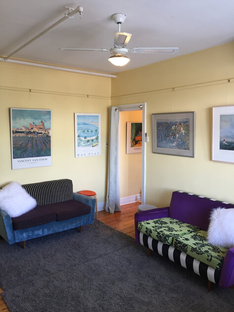 Funky furnished 3-Bedroom Apartment