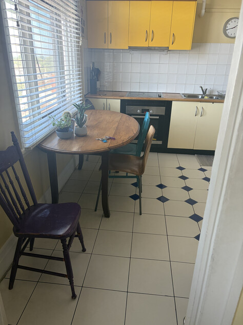 Funky furnished 3-Bedroom Apartment