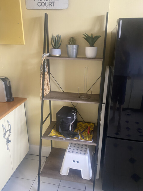 Funky furnished 3-Bedroom Apartment