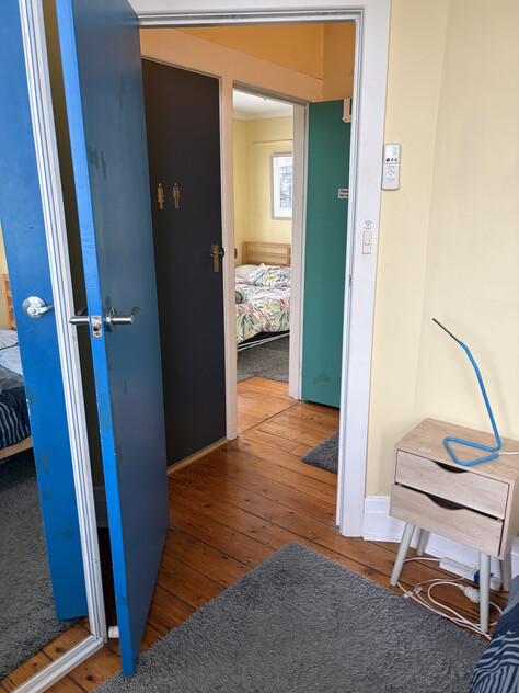 Funky furnished 3-Bedroom Apartment