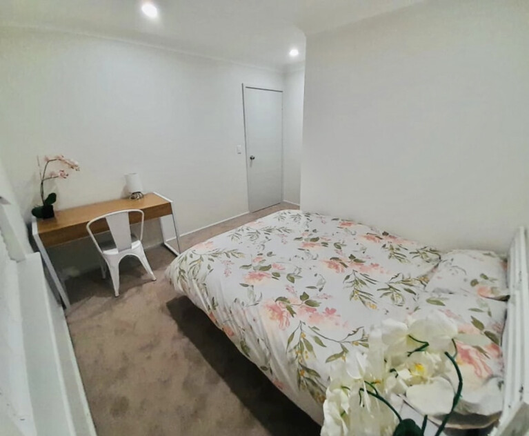 Large 6 x 3 House in Rossmoyne Senior High School Zone