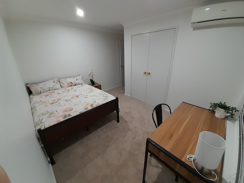 Large 6 x 3 House in Rossmoyne Senior High School Zone