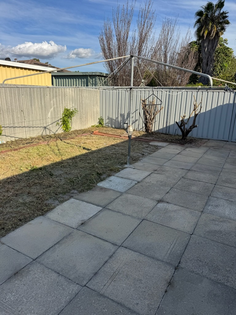 Large 6 x 3 House in Rossmoyne Senior High School Zone