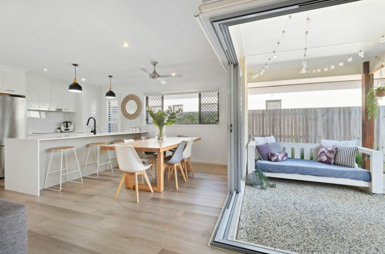 Modern family home in Brightwater, minutes from Sunshine Coasts best beaches, University, Hospitals.