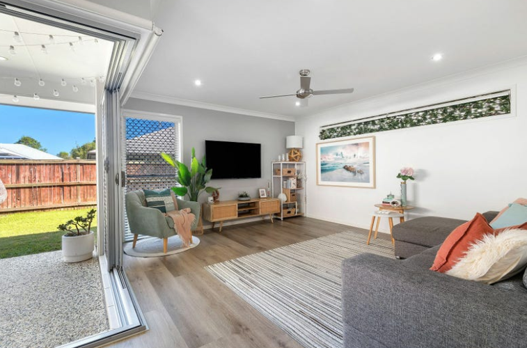 Modern family home in Brightwater, minutes from Sunshine Coasts best beaches, University, Hospitals.