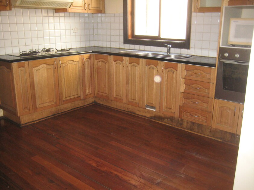 Mixed Use Opportunity in the Heart of Footscray Renovate or Redevelop (STCA)