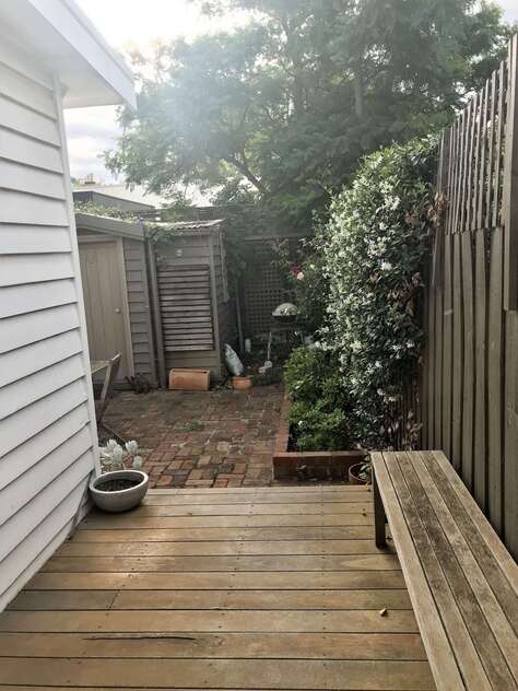 Unfurnished 3 bedroom Victorian terrace with sunny back garden