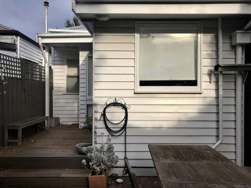 Unfurnished 3 bedroom Victorian terrace with sunny back garden