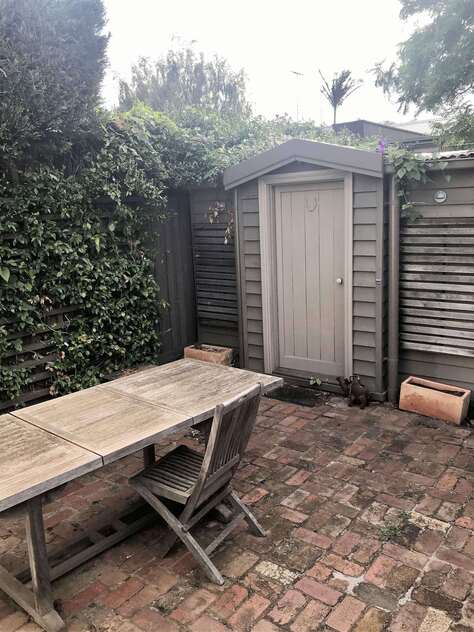 Unfurnished 3 bedroom Victorian terrace with sunny back garden