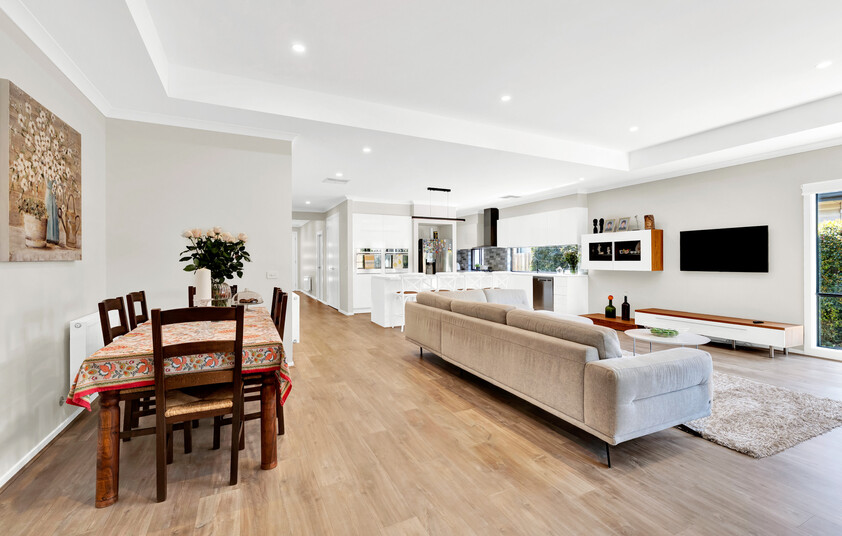 Spacious Modern Family Living in Prime McKinnon High School Zone